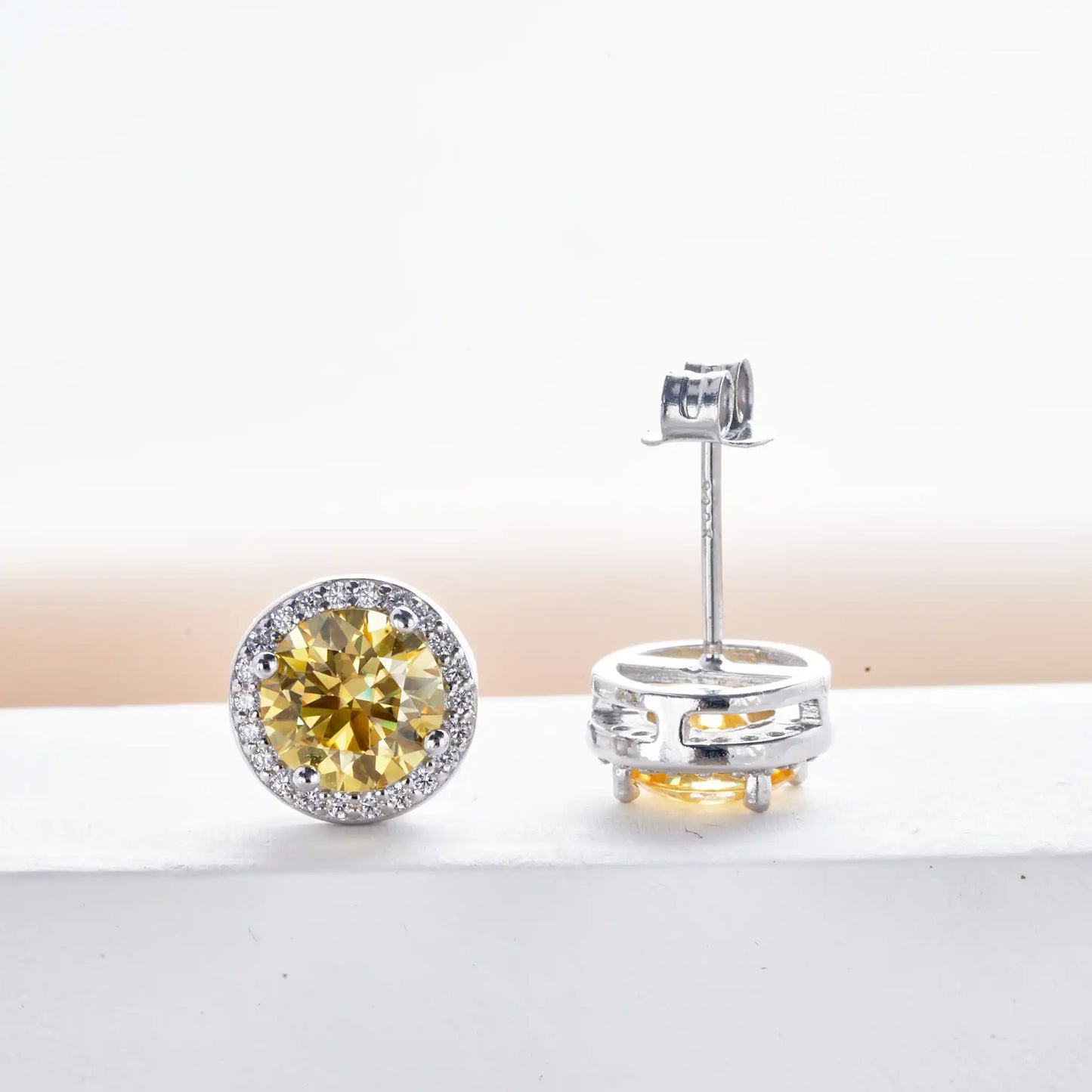 925 Sterling Silver 1 Carat Moissanite Round Earrings Engagement Wedding Daily Work Party Travel Luxurious Gift For Women